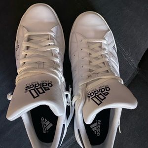 Adidas Tennis shoes white